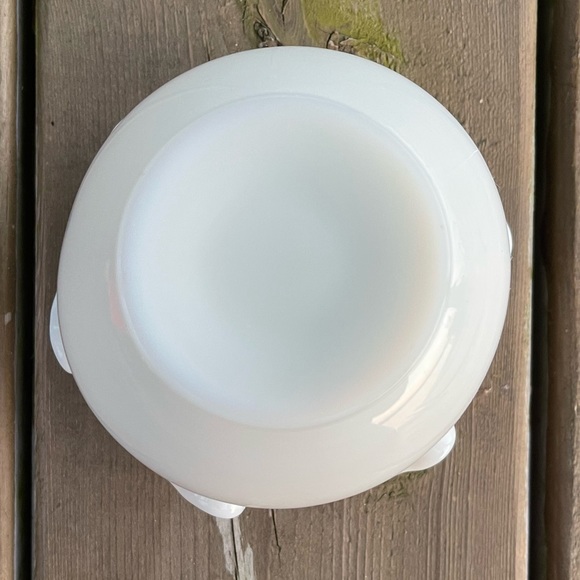 Vintage Fenton Ruffled Edge Milk Glass Rose Bowl Retro Glass Decor - Picture 10 of 13